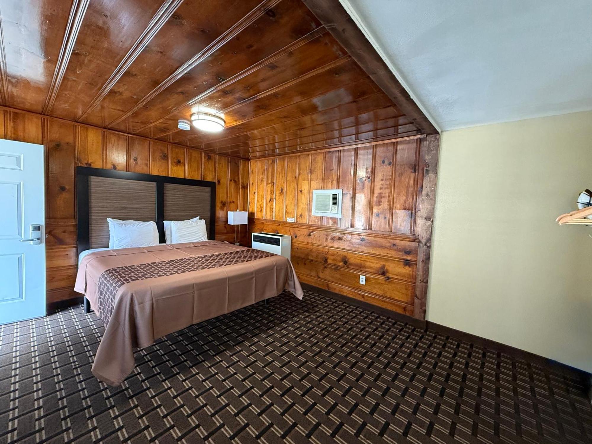 Pinewood Inn サウス・レイクタホ エクステリア 写真